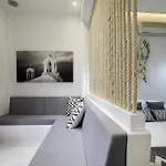 Privée Santorini 2* Perissa (Santorini)