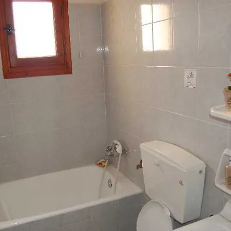 Privee Santorini فندق بيريسا