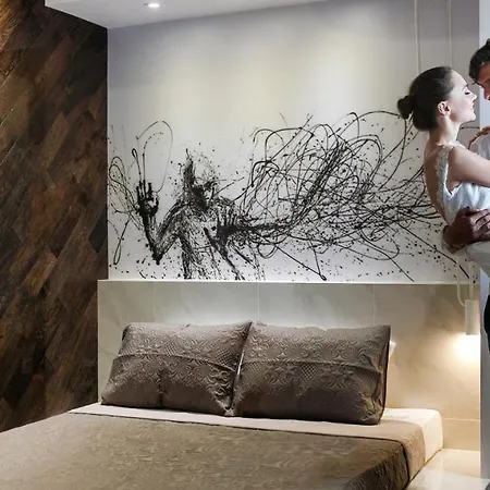 Privee Santorini فندق