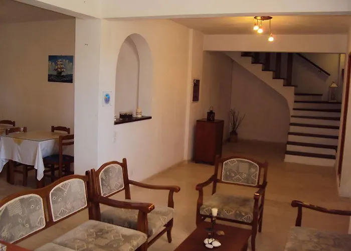 Privee Santorini 2* Περίσσα