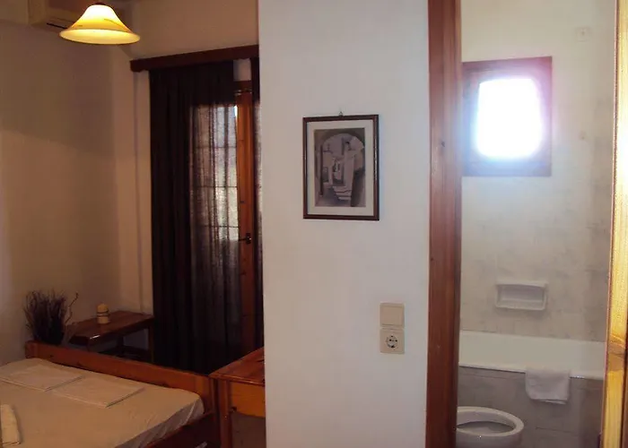 Privee Santorini 2* Περίσσα