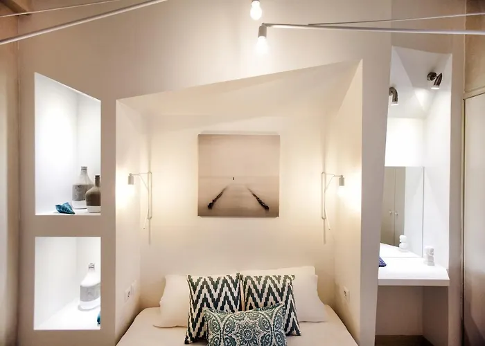 Privee Santorini 2* Περίσσα