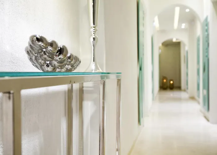 Privee Santorini Otel 2*