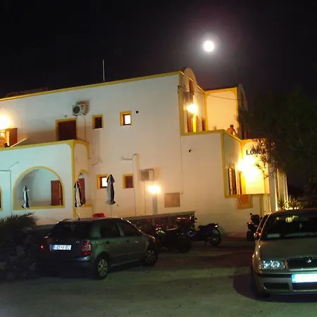 Privee Santorini Perissa (Santorini)