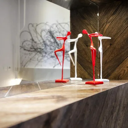 Privee Santorini Hotel