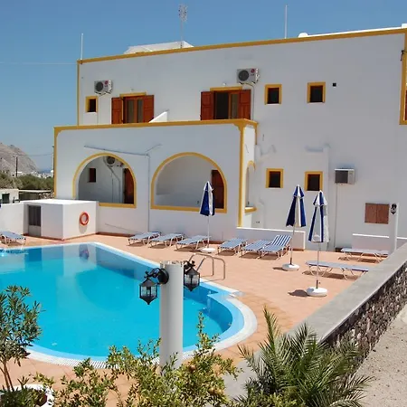 Privee Santorini Hotel 2*