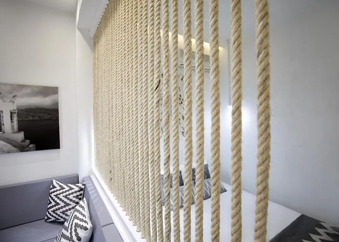 Privee Santorini Hotel Perissa (Santorini)