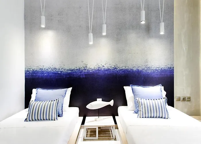 Privee Santorini Hotel 2*