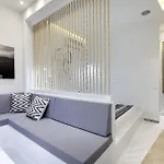 Hotel Privee Santorini 2*