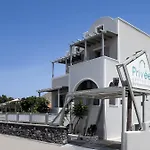 Privee Santorini Hotel 2*