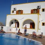 Privee Santorini