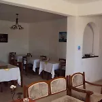 Privee Santorini