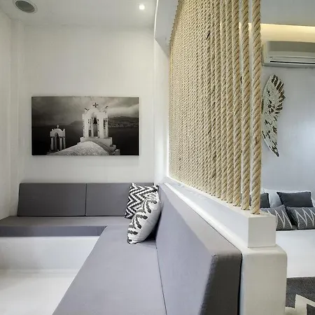 Privee Santorini 2* פריסה