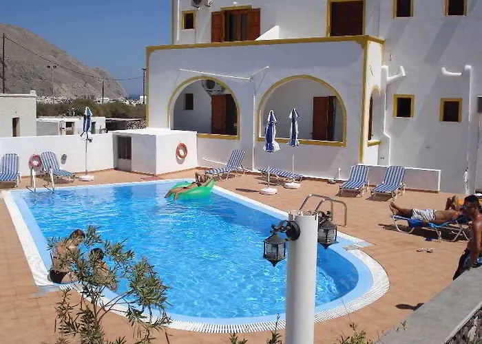 Privee Santorini Ξενοδοχείο 2*