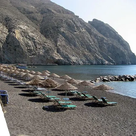 Privee Santorini