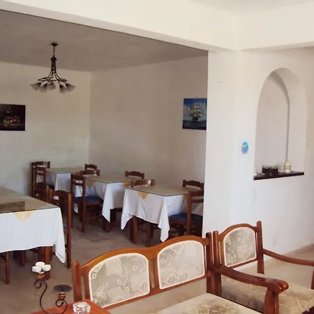 Privee Santorini Ξενοδοχείο