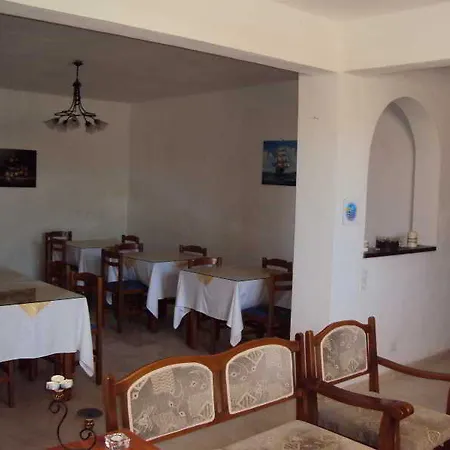 Privee Santorini